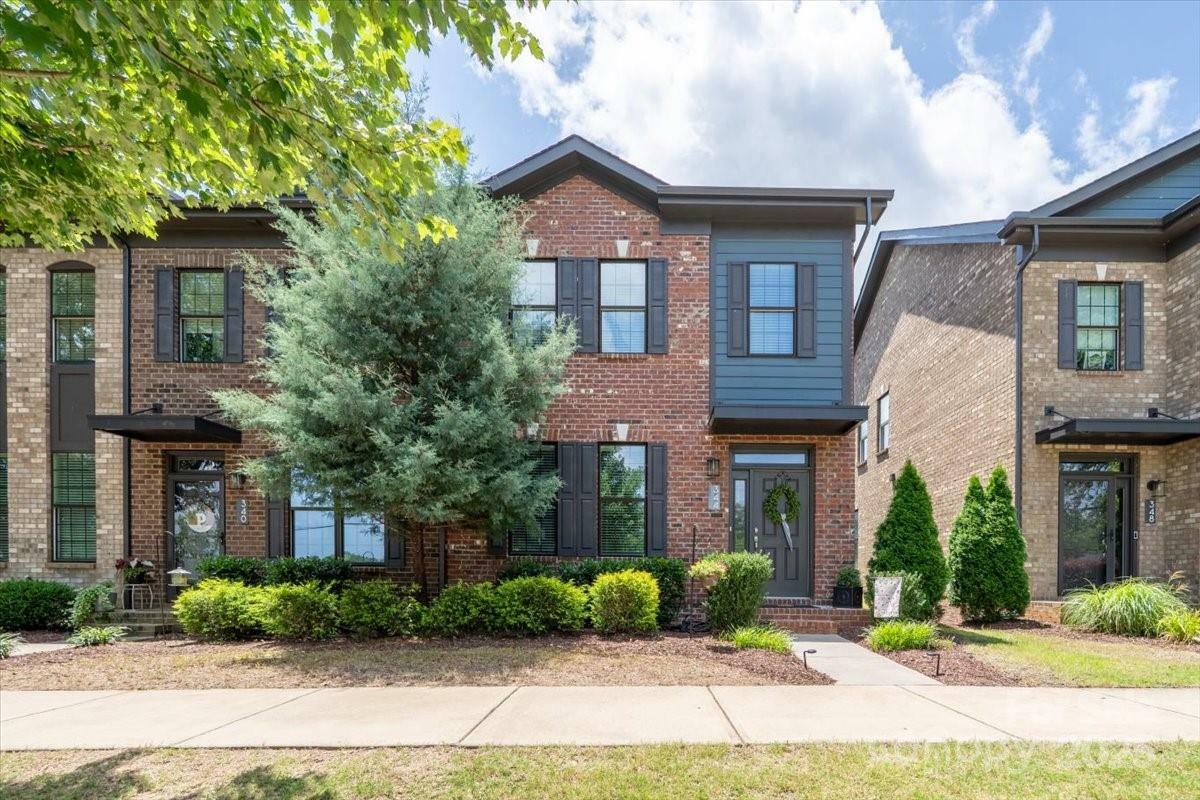 Property Photo: 344 Linestowe Drive NC 28012