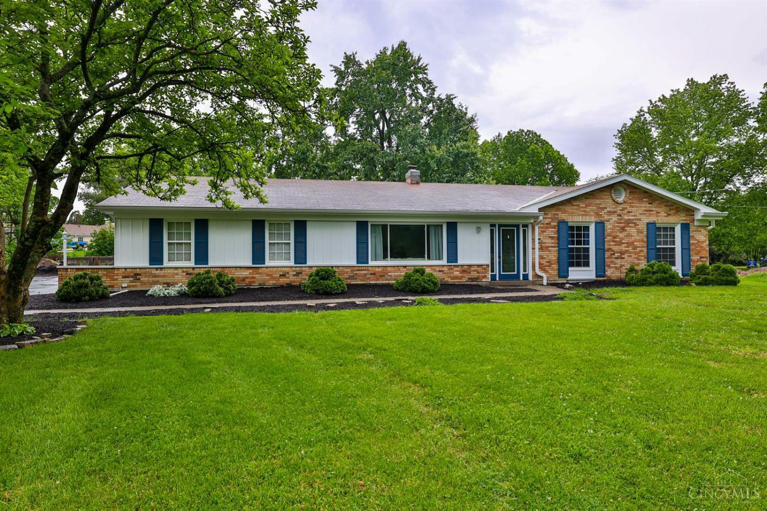 Property Photo: 3155 S Whitetree Circle OH 45236