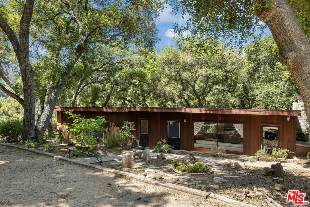 Property Photo:  1256 N Topanga Canyon Blvd  CA 90290 