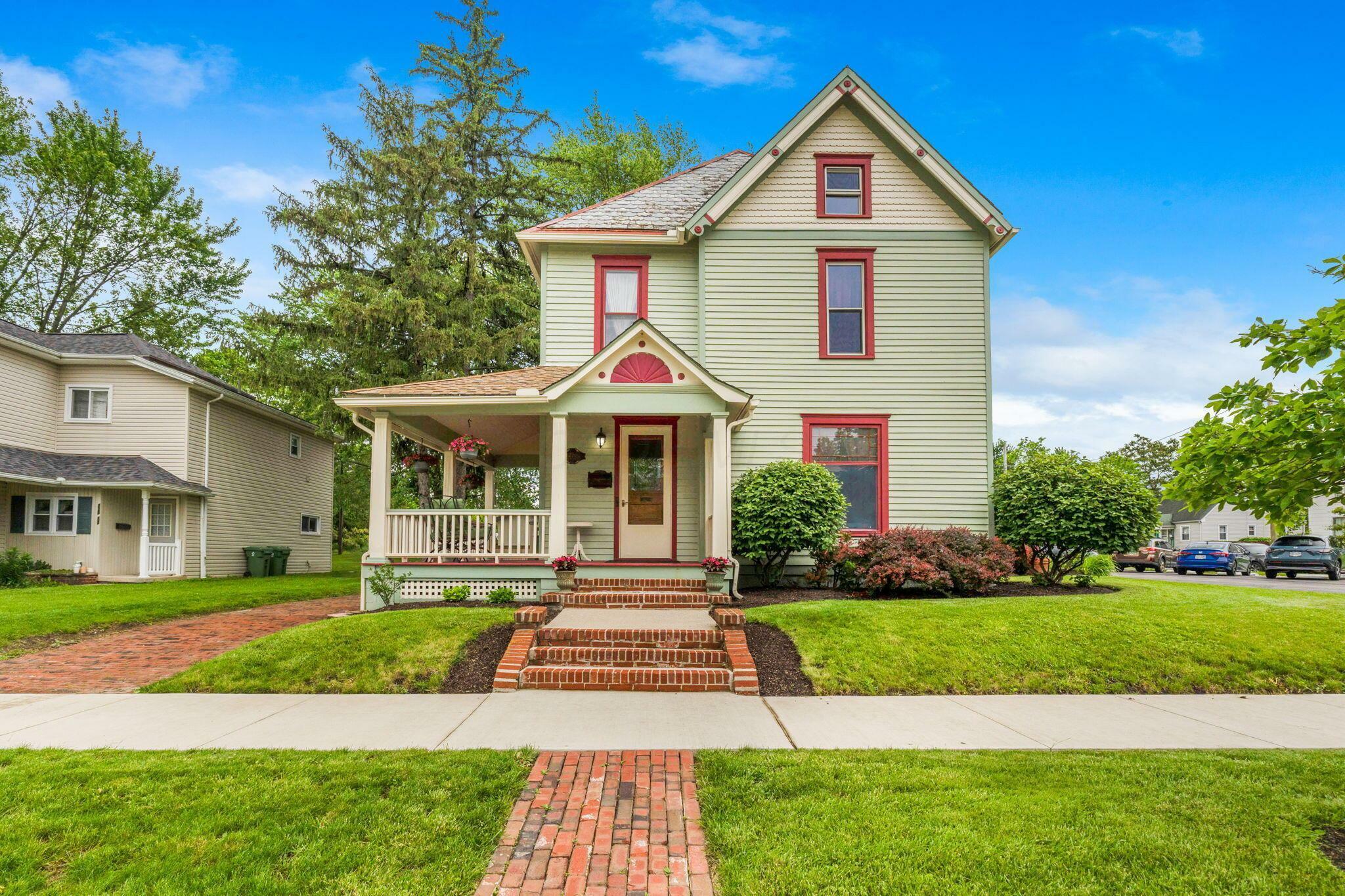 Property Photo: 226 S Plum Street OH 43040