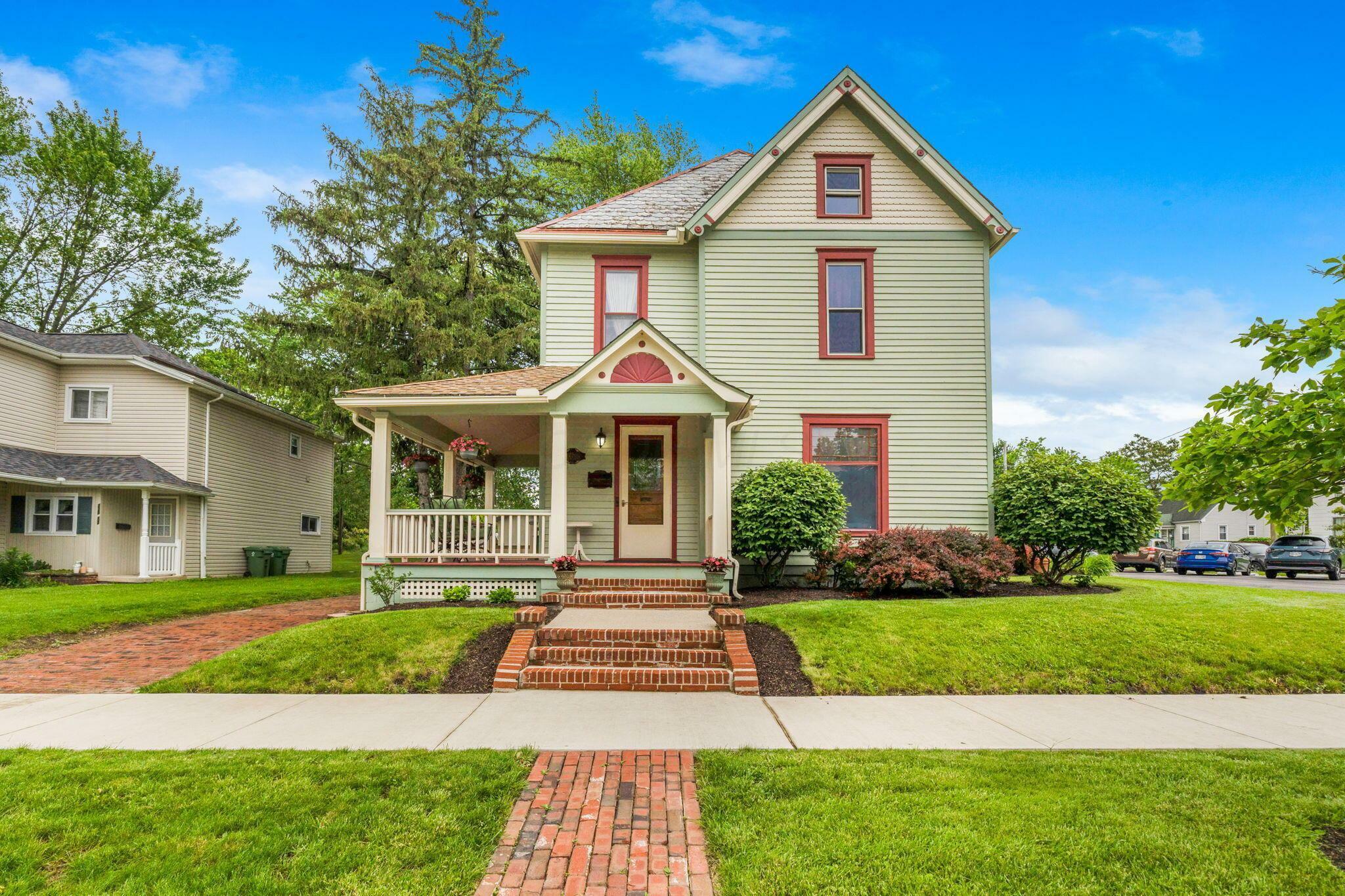Property Photo: 226 S Plum Street OH 43040