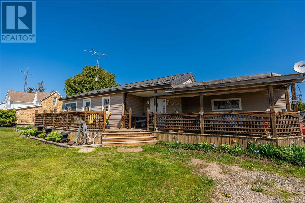 Property Photo: 3756 Petrolia Line ON N0N 1R0