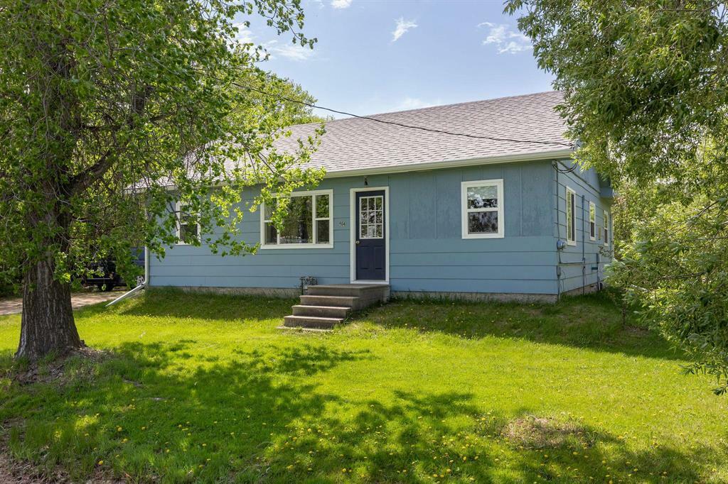 Property Photo: 404 Rockwood Street MB R5G 1Z9