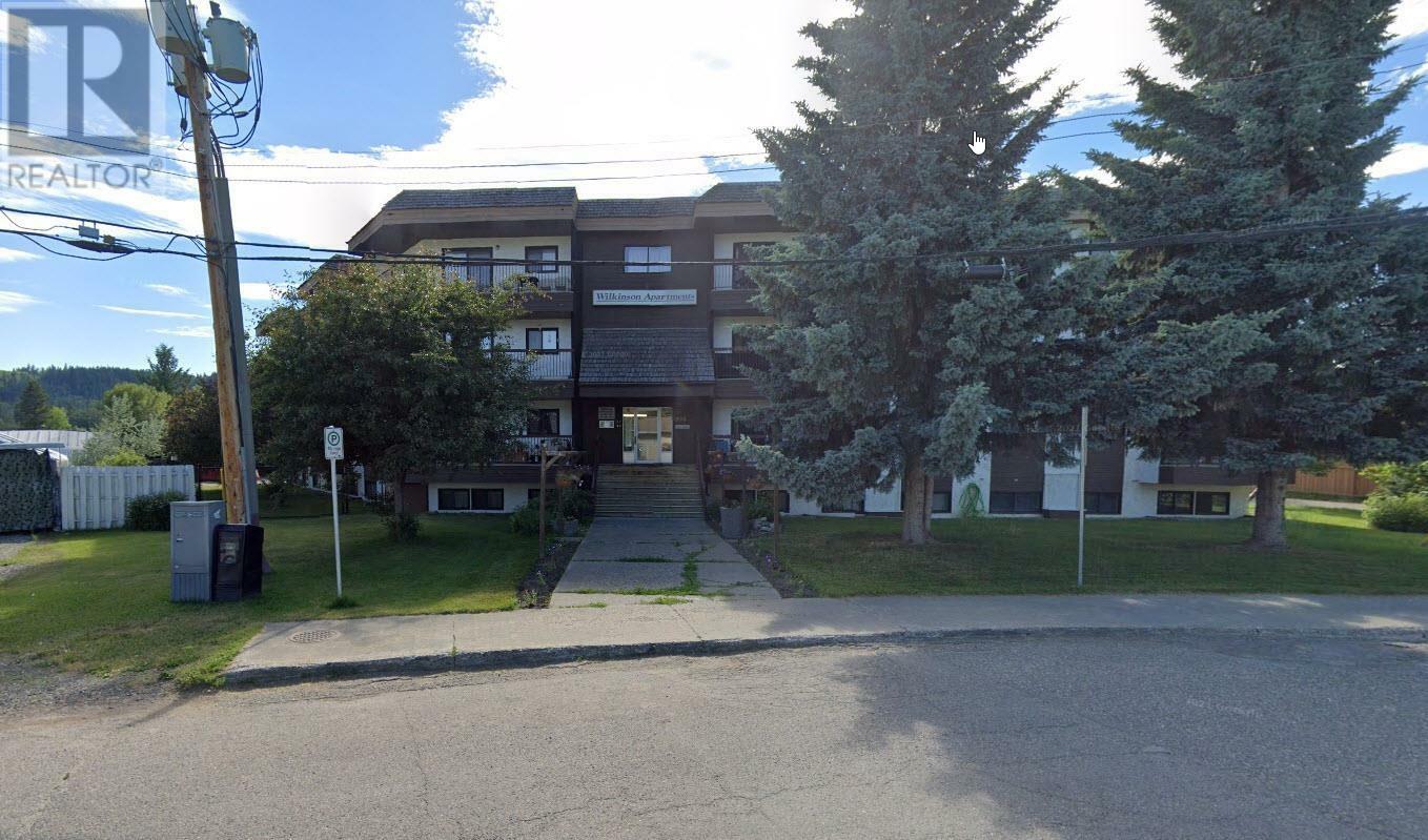 Property Photo: 398 Roddis Drive 302 BC V2J 1A6