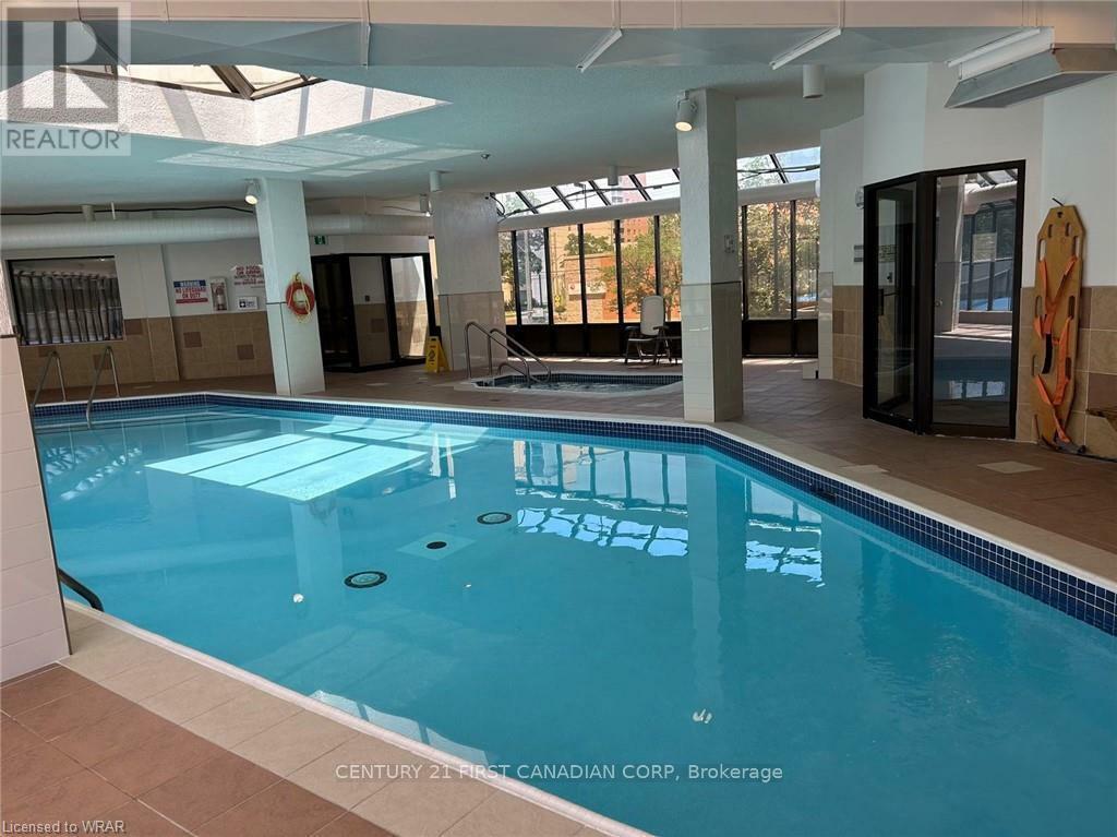 Photo de la propriété: 363 Colborne Street 1802 ON N6B 3N3