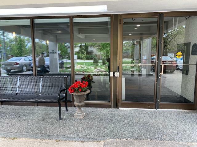 Photo de la propriété: 870 Cambridge Street North MB R3M 3H5