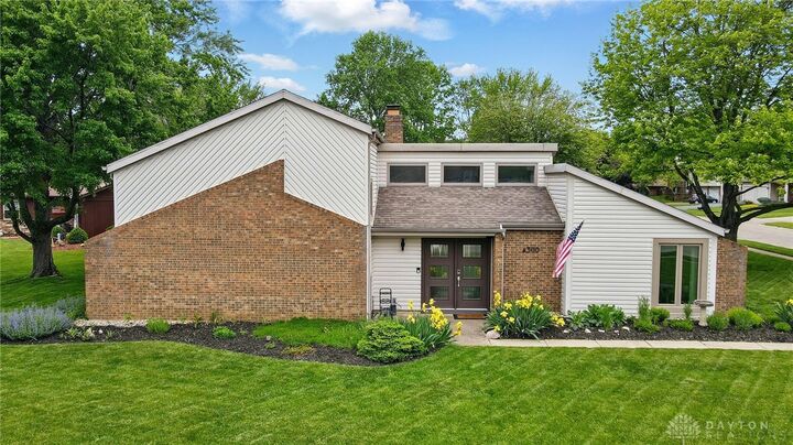 4300 Toll Gate Lane  Sugarcreek Township OH 45305 photo