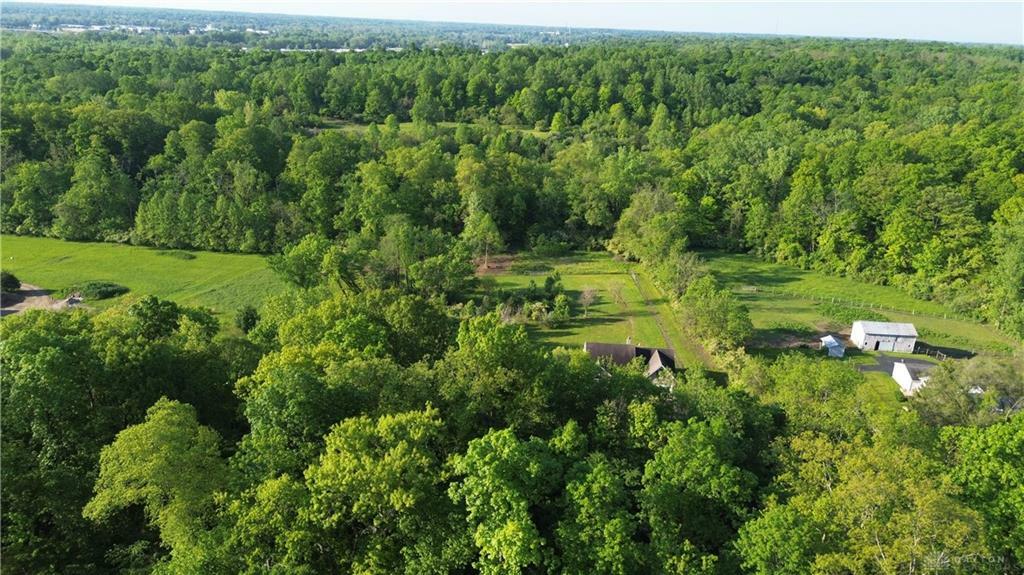 Property Photo: 2619 Fox Hollow Road OH 45502