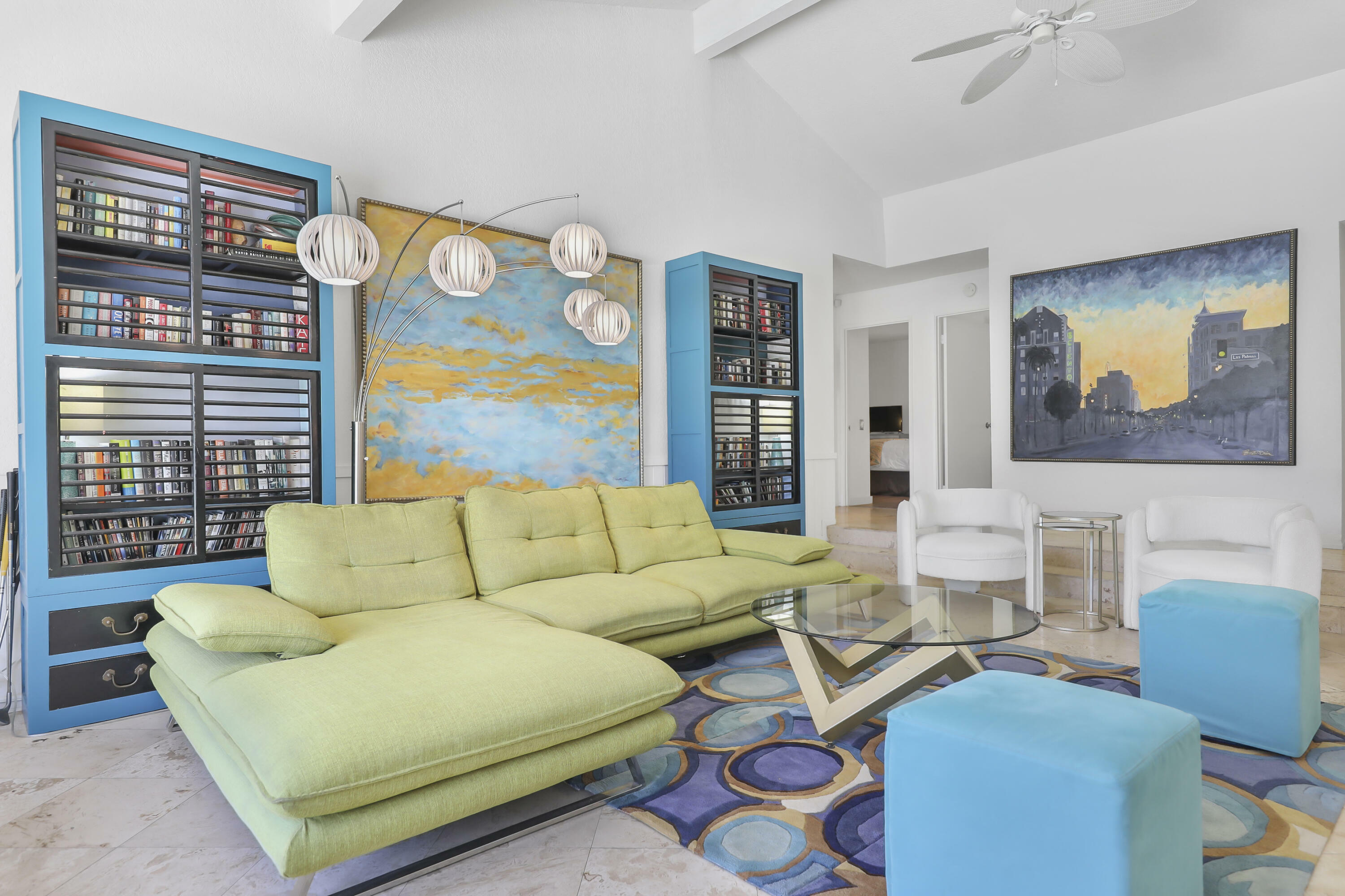Property Photo: 1385 E Via Escuela CA 92262