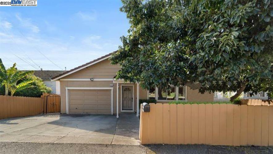 Property Photo: 37391 Mission Blvd CA 94536