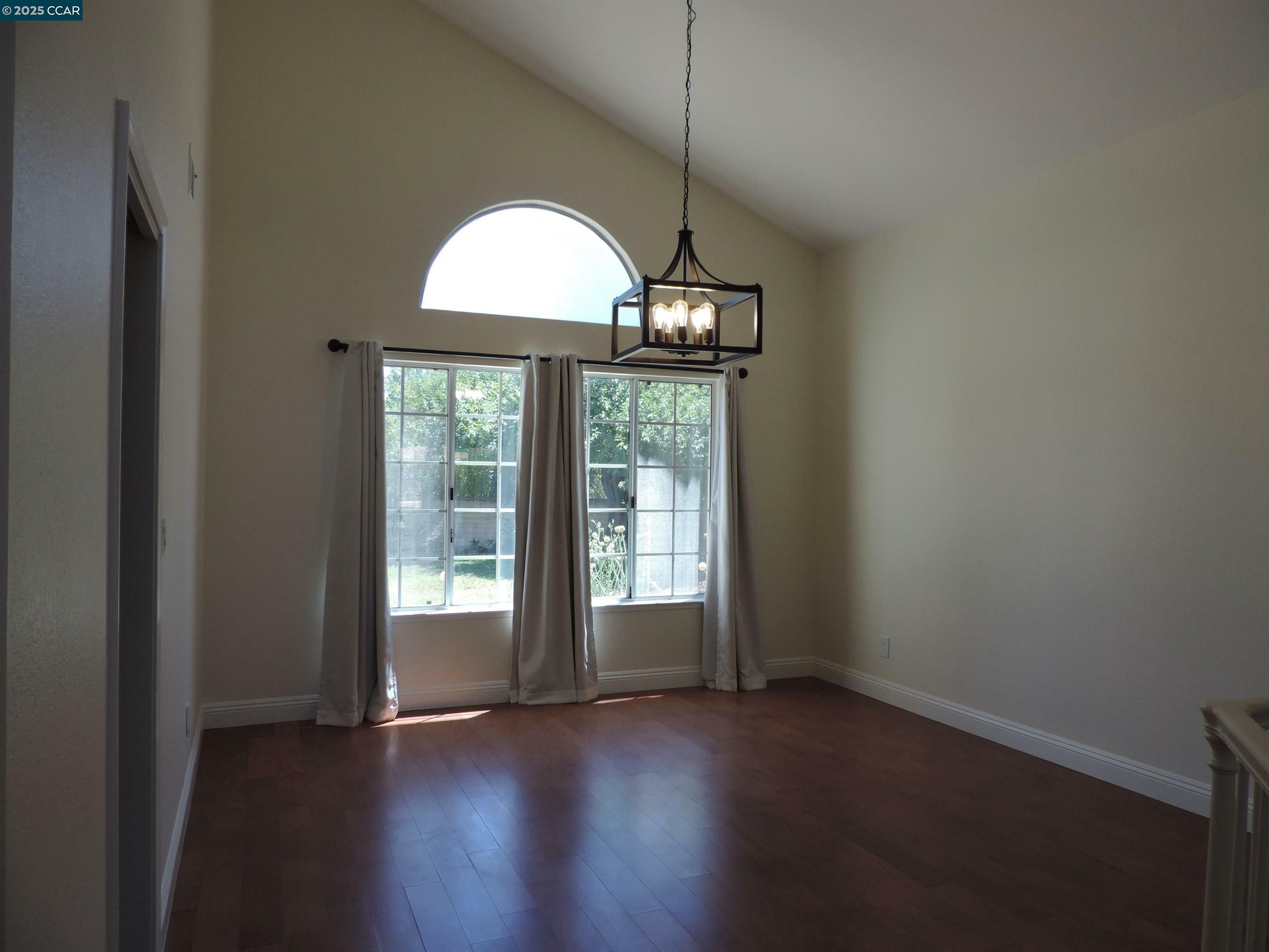 Property Photo: 2190 Canyon Crest Ave CA 94582