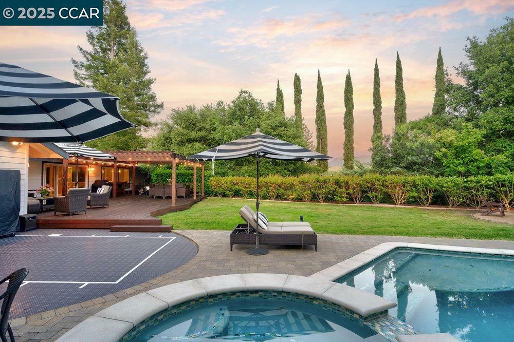 Property Photo: 314 Draeger Dr CA 94556