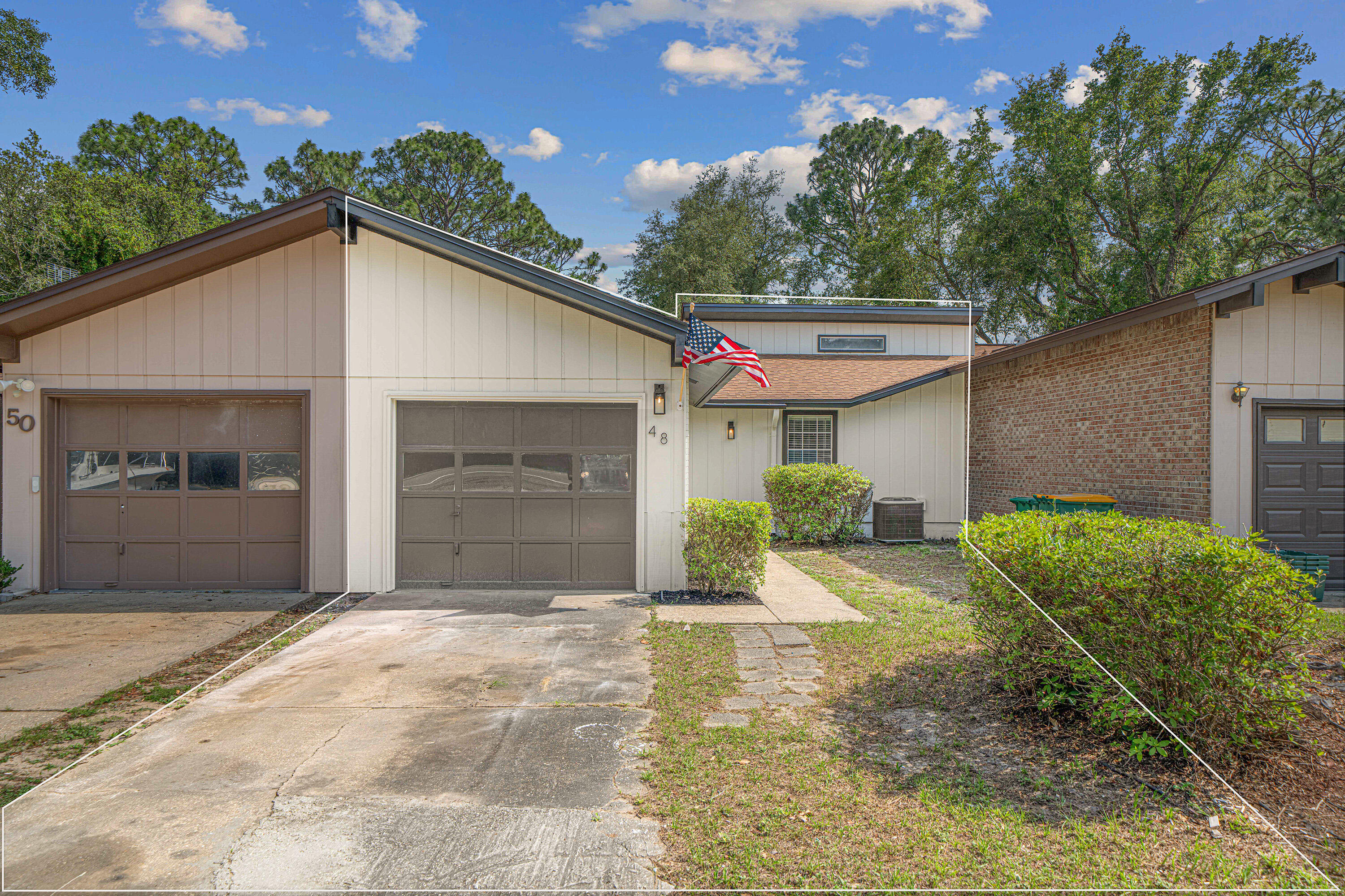 Property Photo: 48 4th Avenue FL 32579