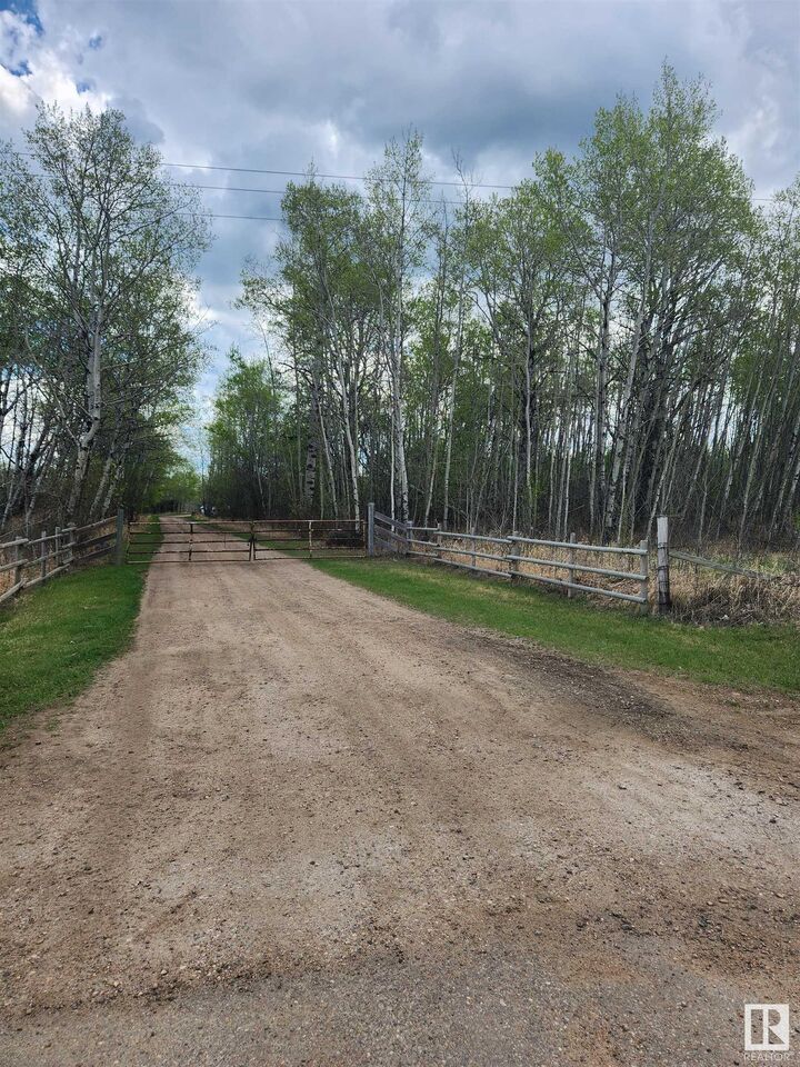 Hwy 36 65461 — photo 1