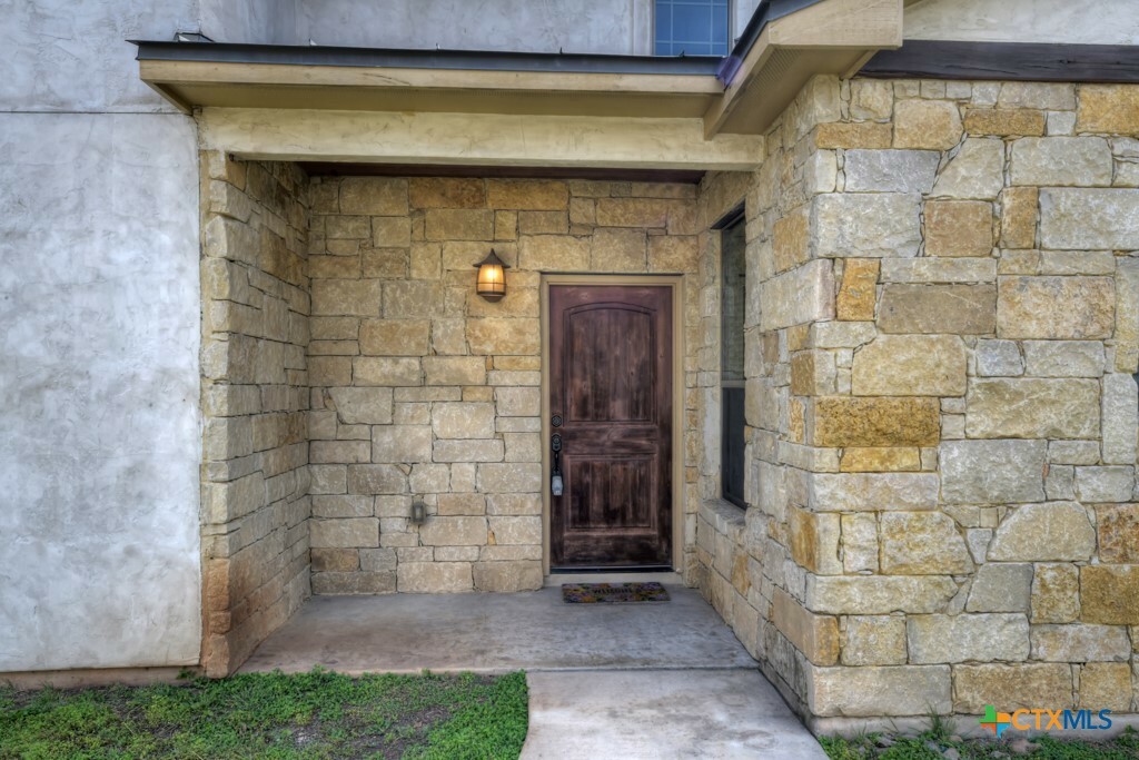 Property Photo: 1650 Gruene Vineyard Crossing TX 78130