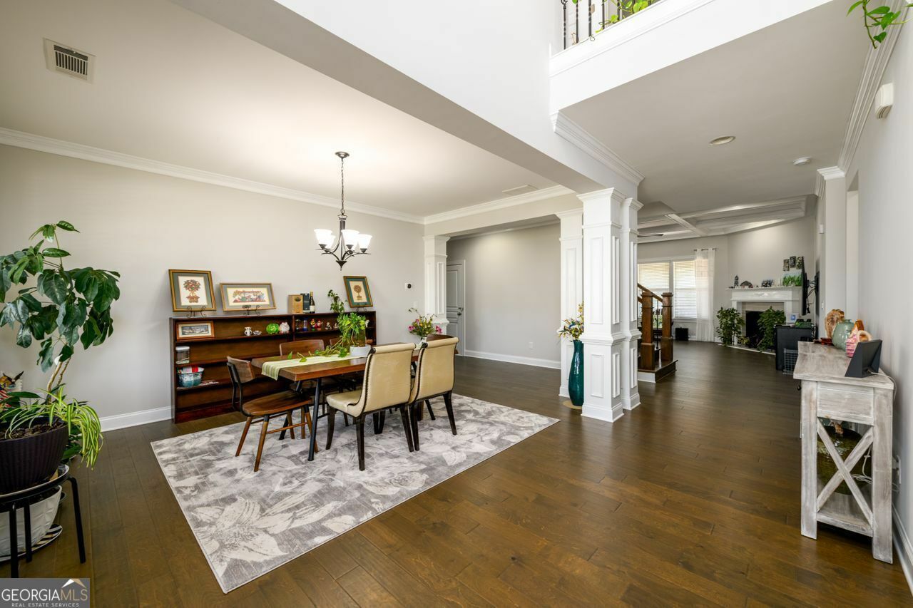 Property Photo: 4041 Woodward Walk Lane GA 30024