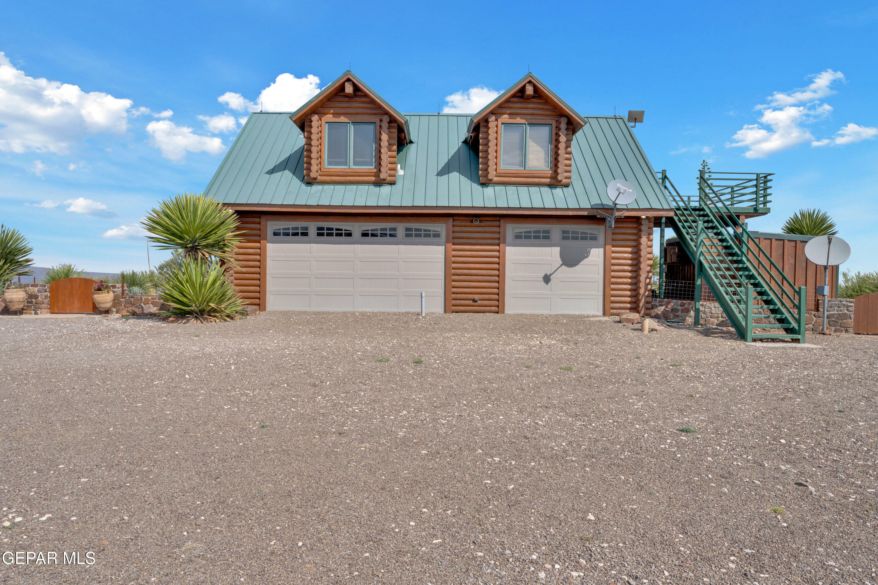 Property Photo: 2 Scenic Ridge Road N TX 99999