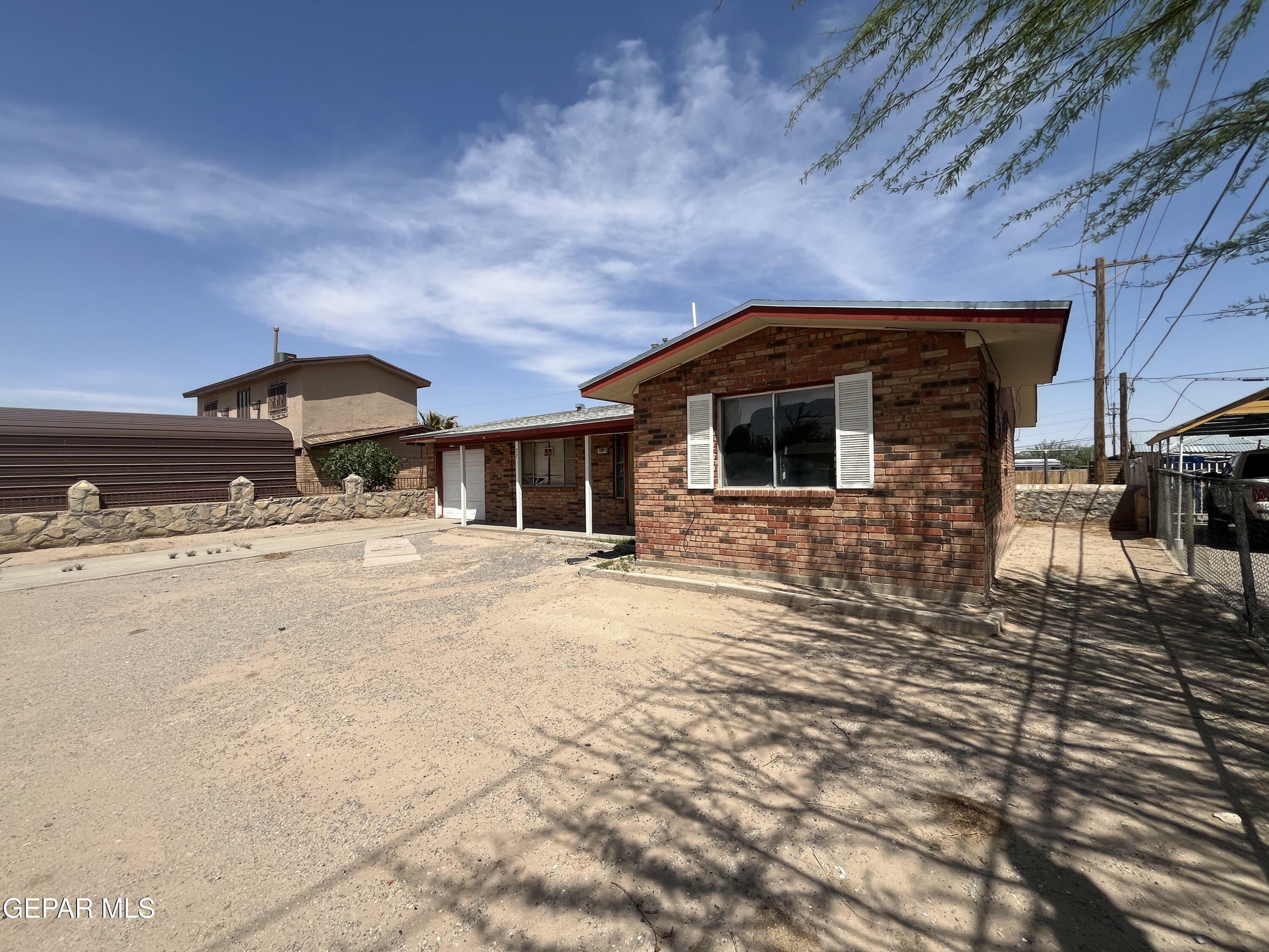 Property Photo: 220 Maravilla Drive TX 79907