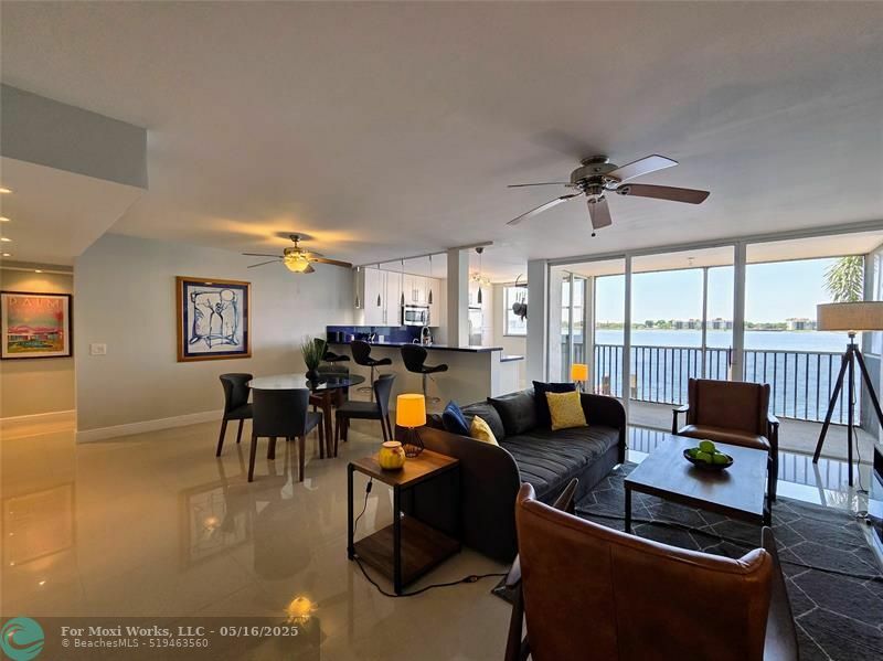 Property Photo: 106 Lake Emerald Drive 112 FL 33309