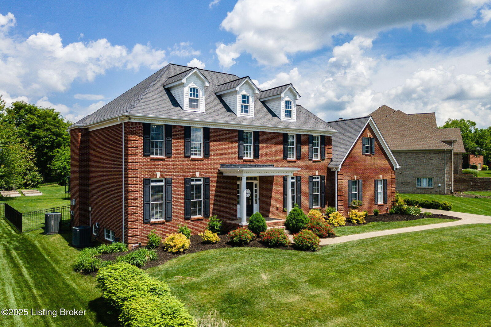 Property Photo:  12803 Ridgemoor Dr  KY 40059 