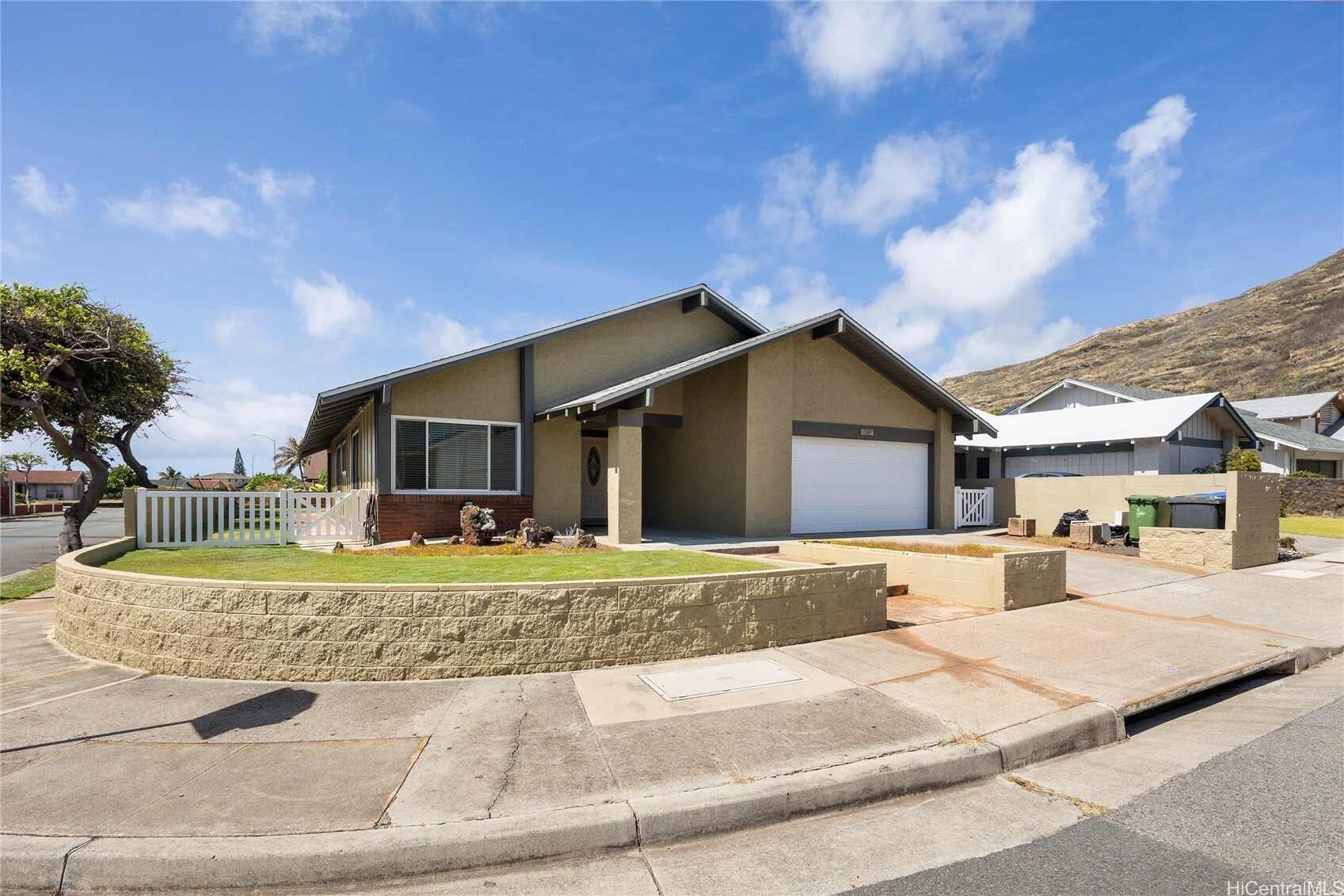 7549 Puumahoe Place  Honolulu HI 96825 photo