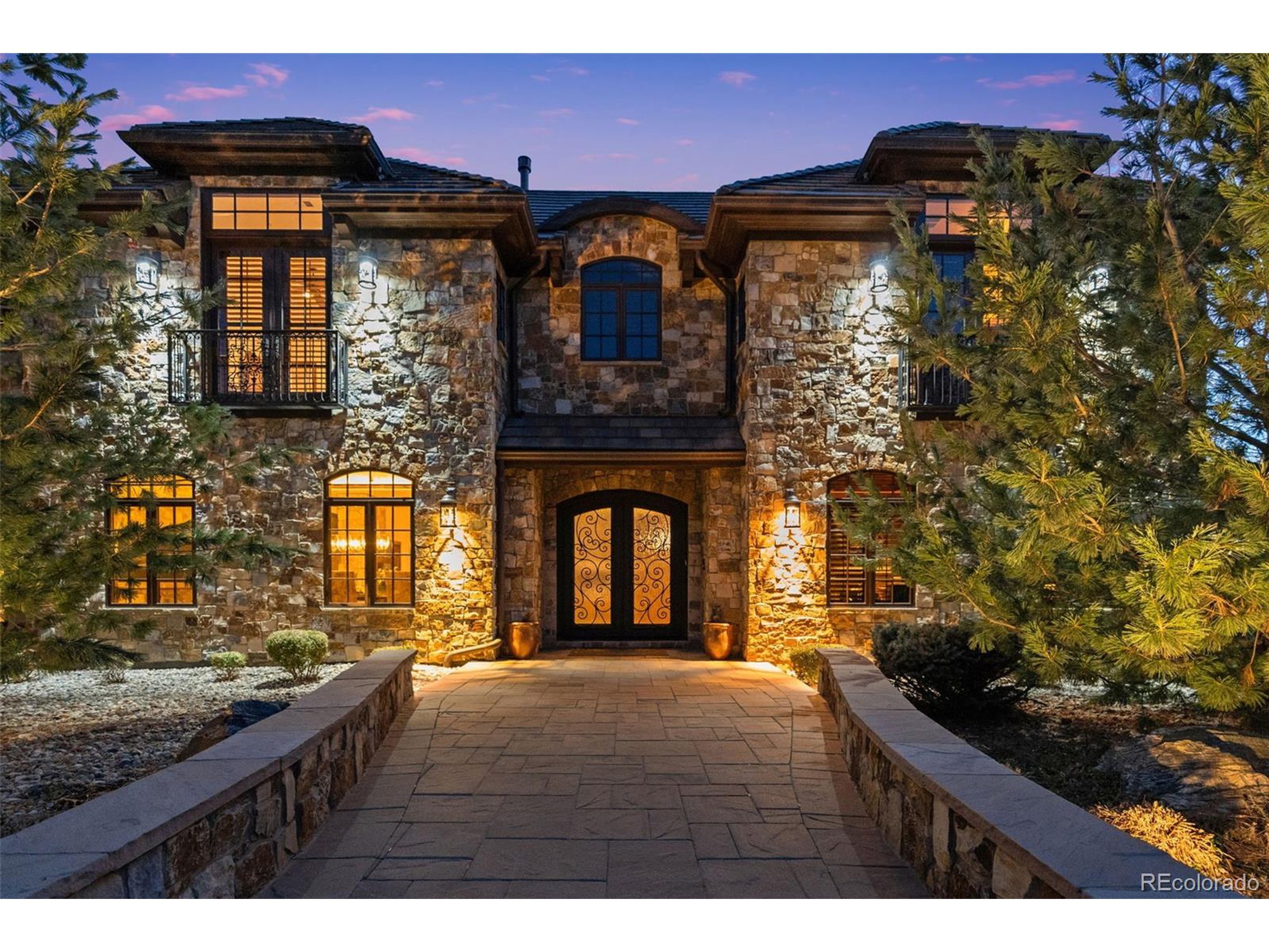 Property Photo:  5650 E Stanford Dr  CO 80111 