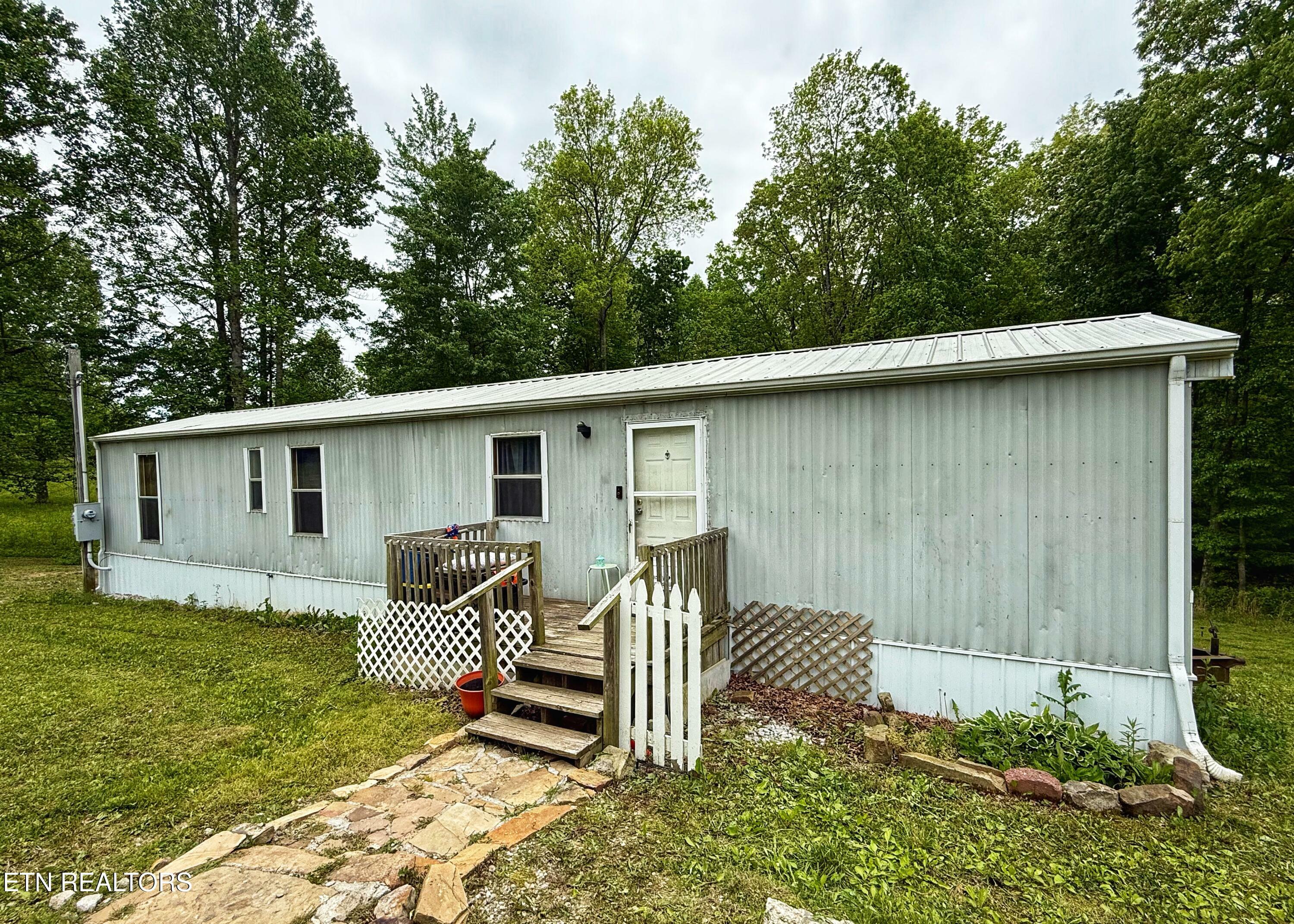 Property Photo: 109 Rodgers Rd TN 38572