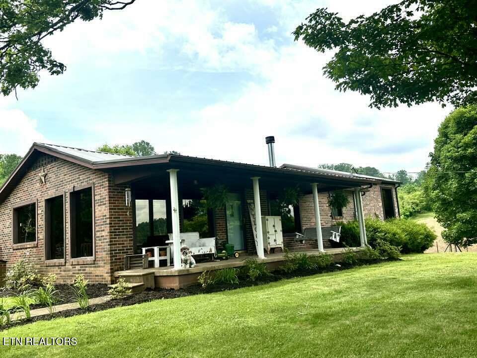 2996 Sugar Grove Valley Rd  Harriman TN 37748 photo