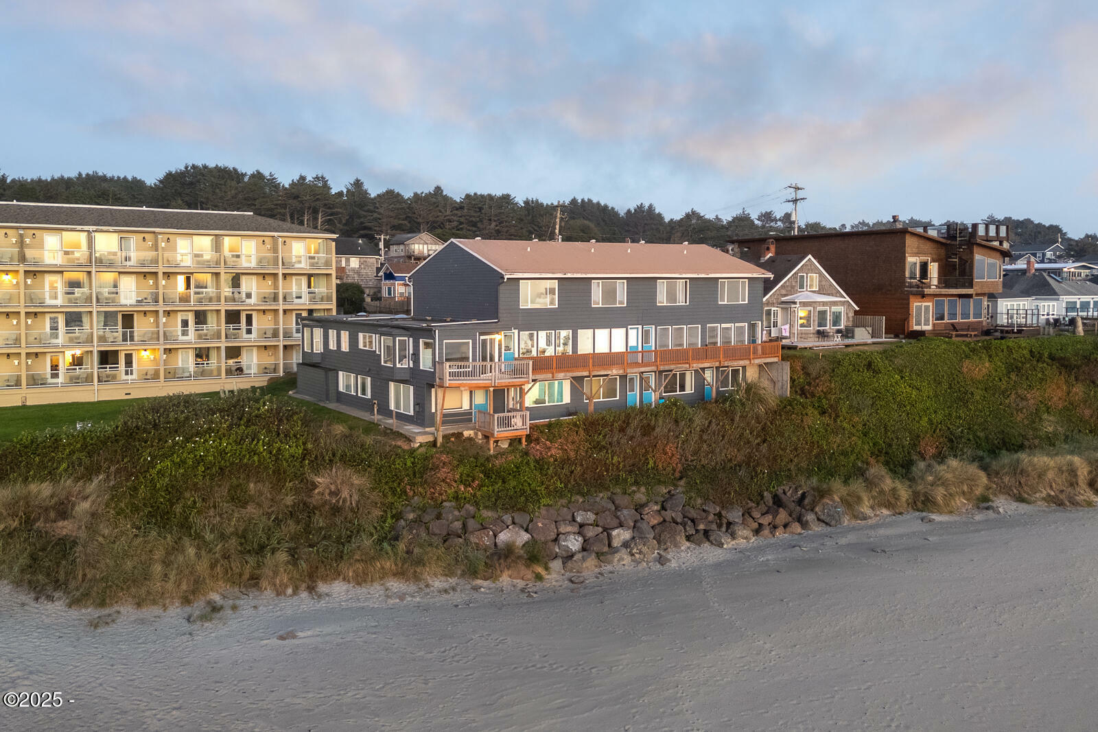 Property Photo: 3929 NW Jetty Avenue 5 OR 97367