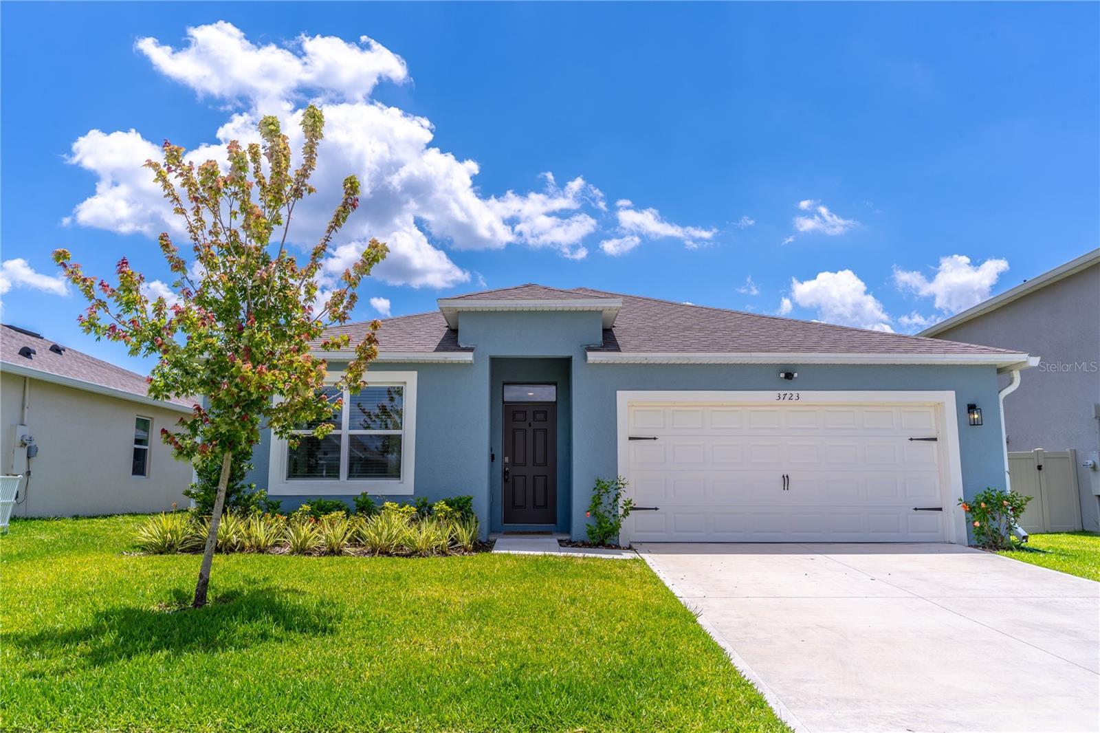 Property Photo: 3723 Alder Bark Lane FL 32773