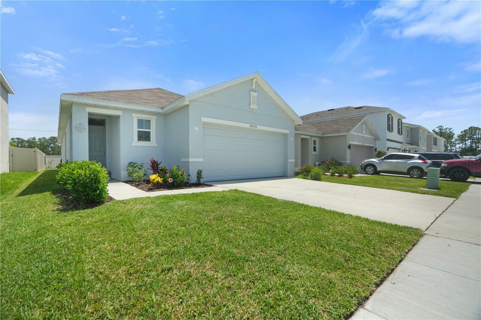 Property Photo: 33592 Barberry Leaf Way FL 33543