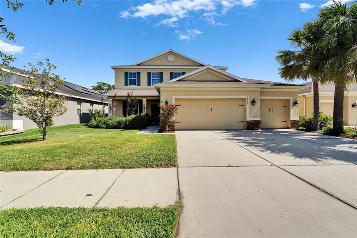 Property Photo: 17510 Bright Wheat Drive FL 33547