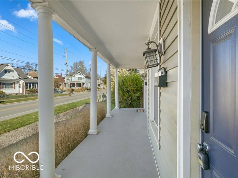Property Photo: 921 S State Avenue IN 46203