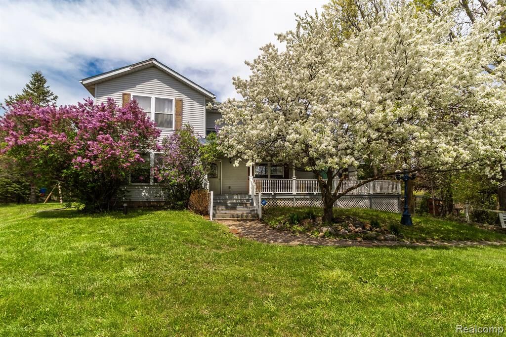 Property Photo: 13926 Imlay City Road MI 48014 2710