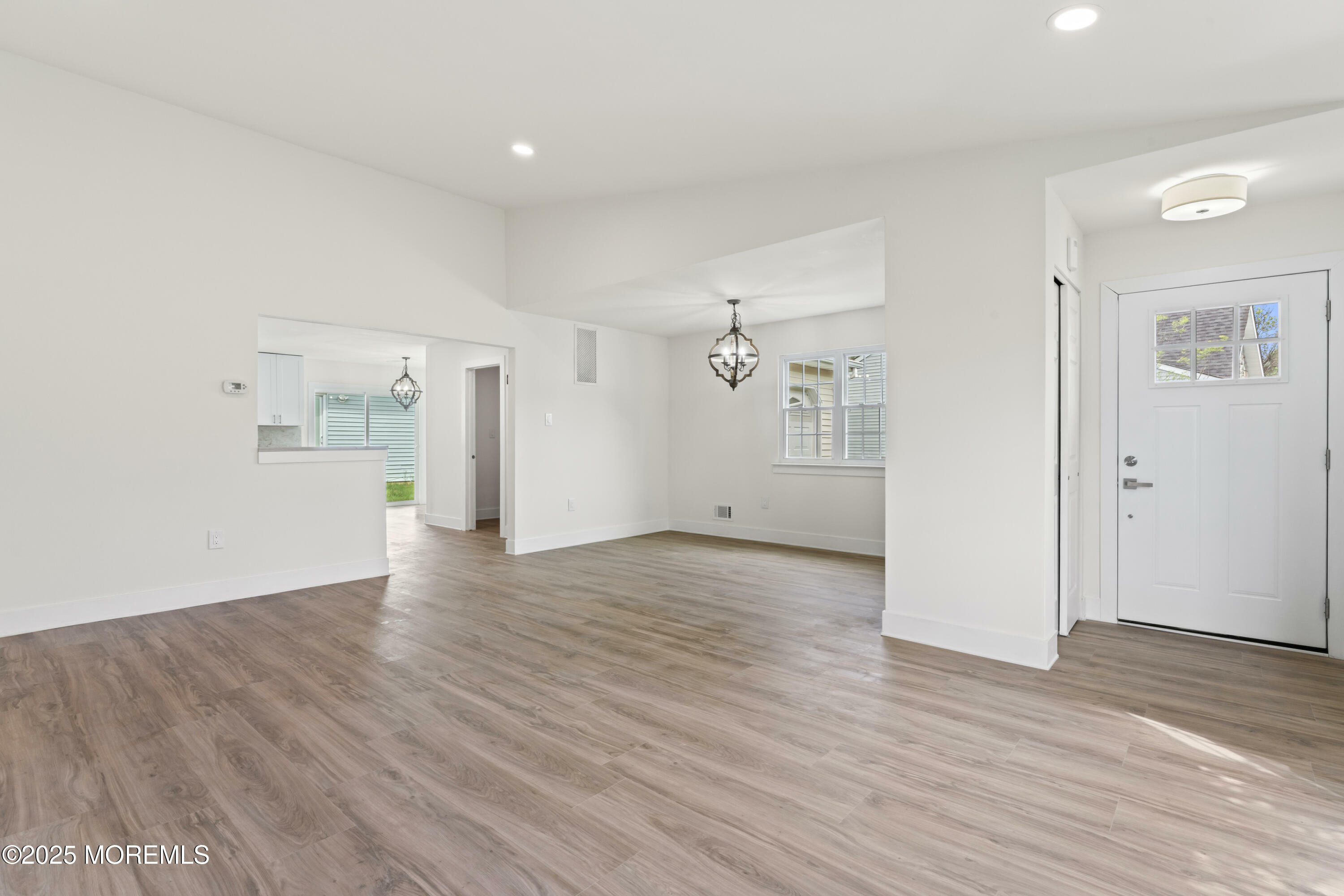 Property Photo: 5 Ivy Ridge Close 1000 NJ 07728
