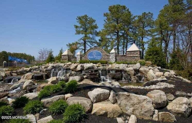 Property Photo:  42 Addlestone Lane  NJ 08759 