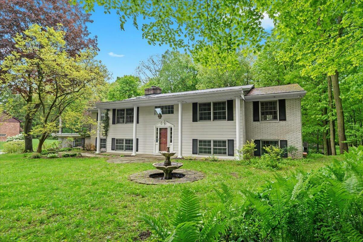 Property Photo:  20196 E Whipple Drive  MI 48167 