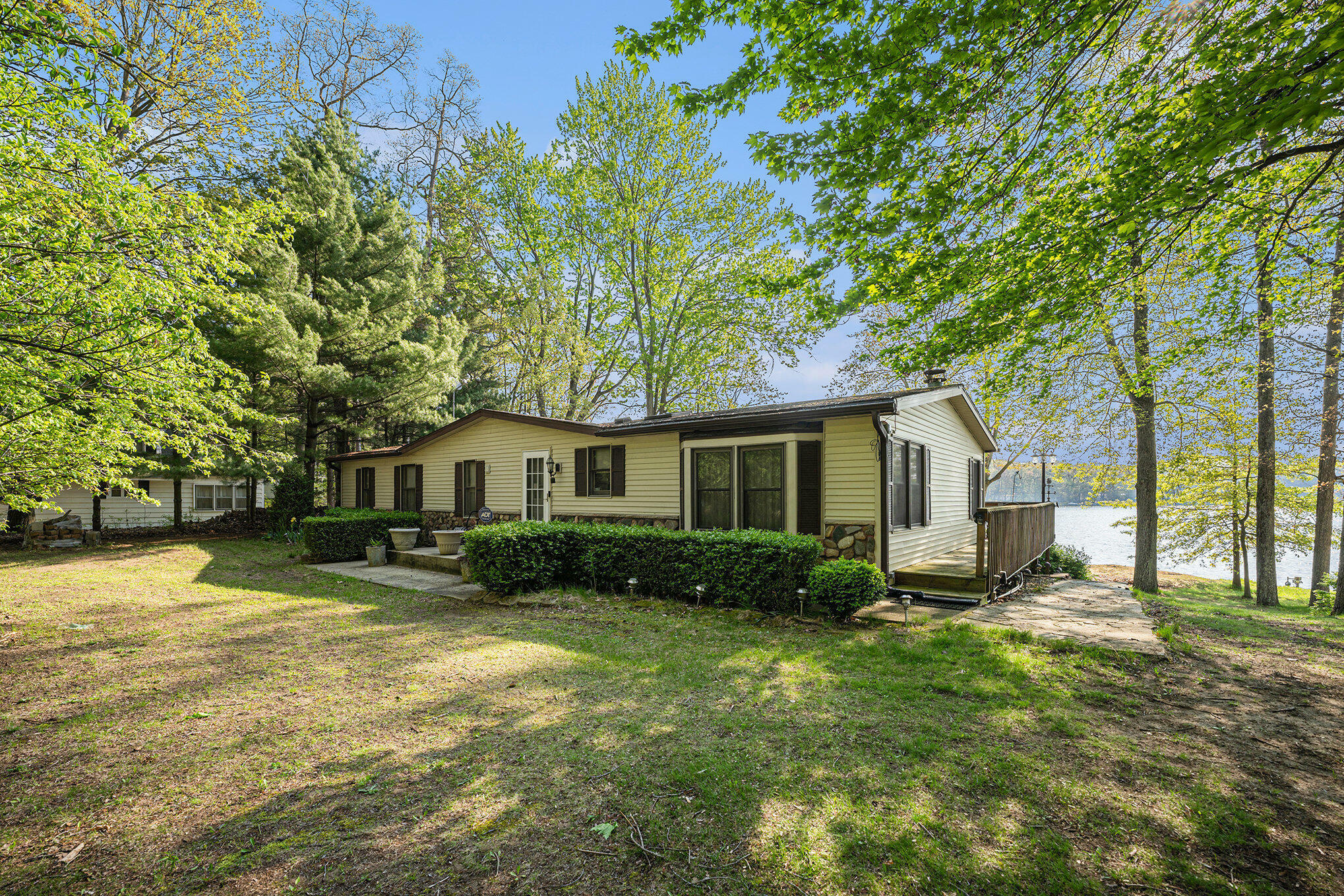 Property Photo:  1011 55th Street  MI 49450 
