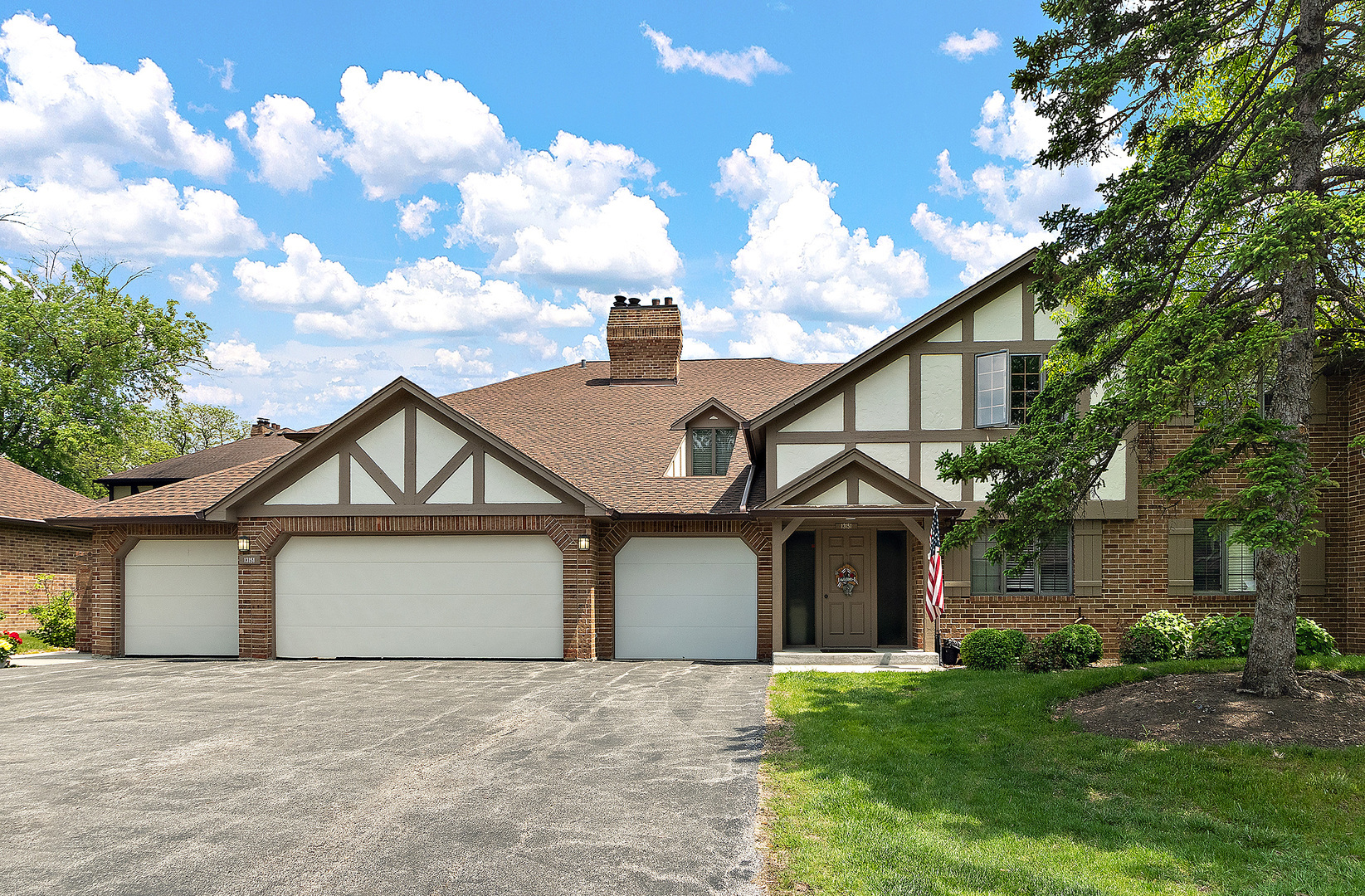 Property Photo:  13151 S Westview Drive 1B  IL 60463 
