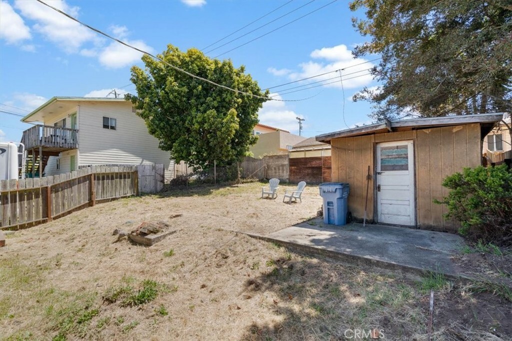 Property Photo:  998 Balboa Street  CA 93442 