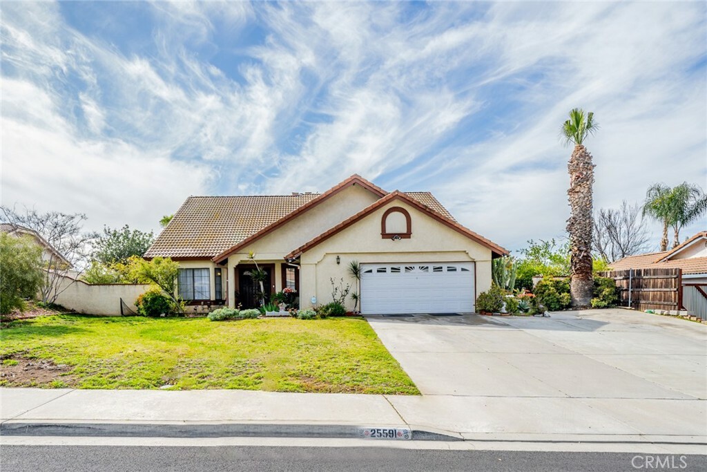 Property Photo: 25591 San Thomas Street CA 92557