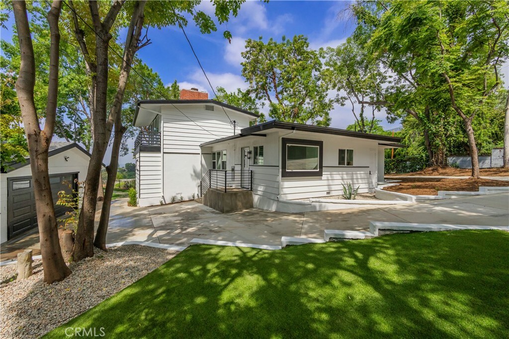 Property Photo: 700 Norumbega Drive CA 91016