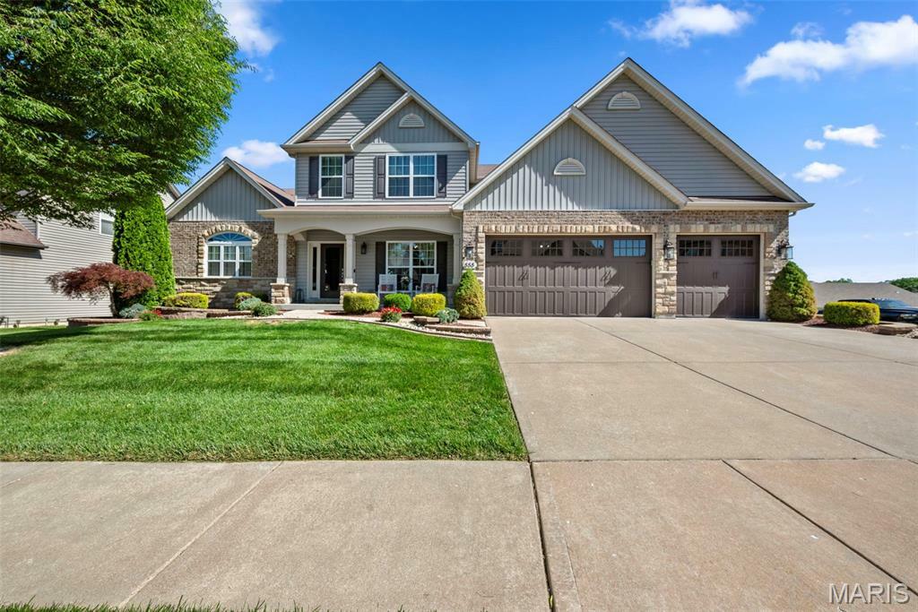 Property Photo: 555 Heather Ridge Manor Court MO 63385