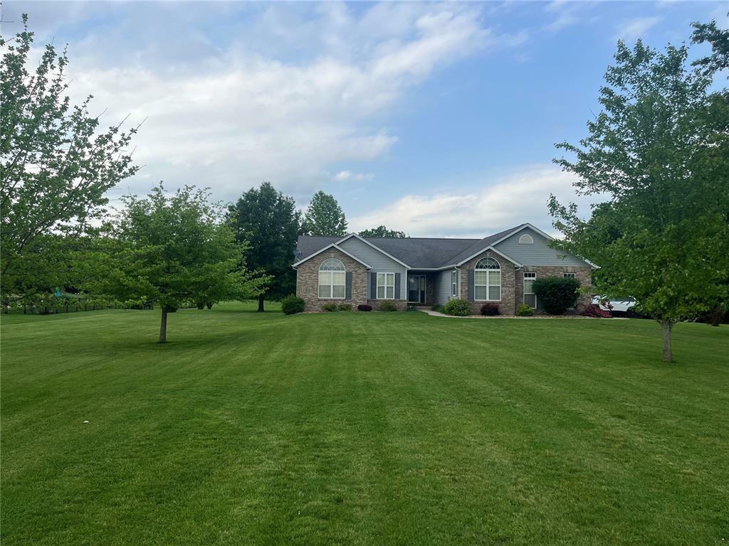 Property Photo: 7867 Lebanon Road IL 62294