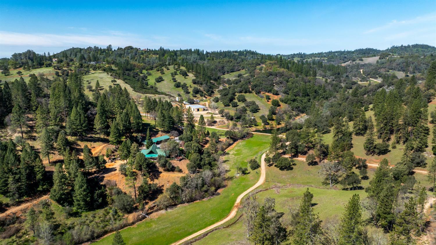 Property Photo: 5160 Scarlet Oak CA 95635