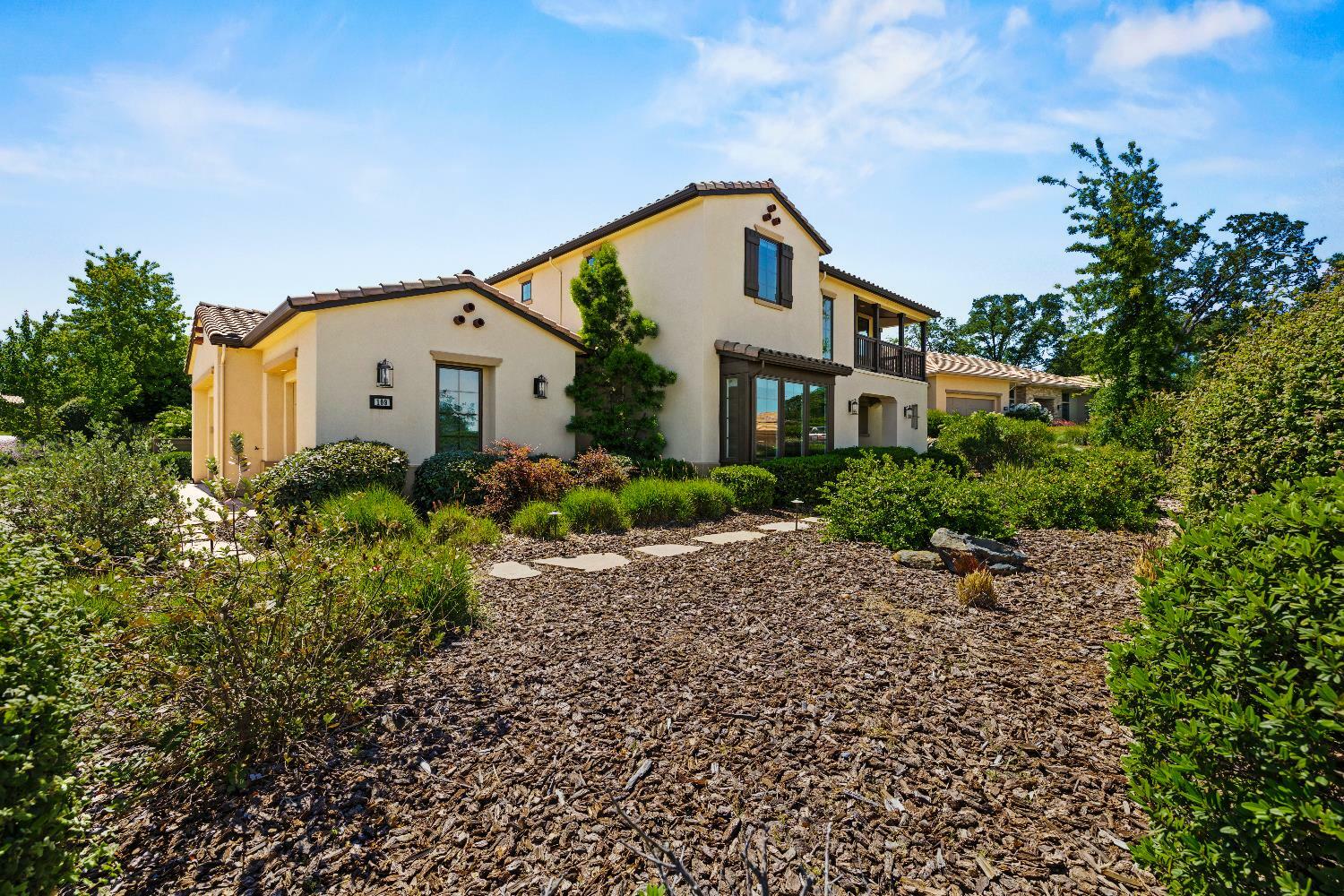 Property Photo: 109 Chardin Place CA 95762