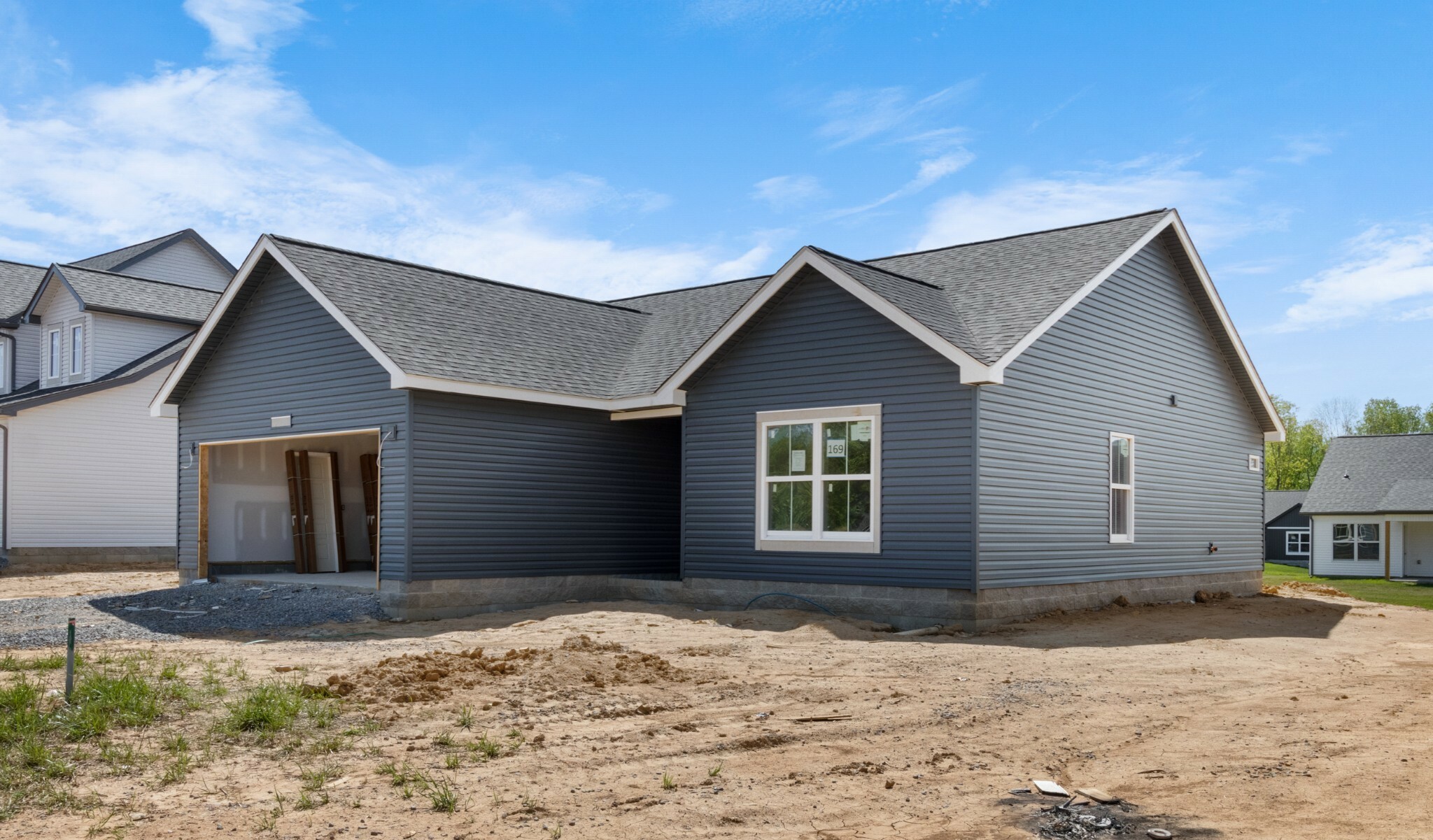 Property Photo: 362 Galway Dr TN 37042