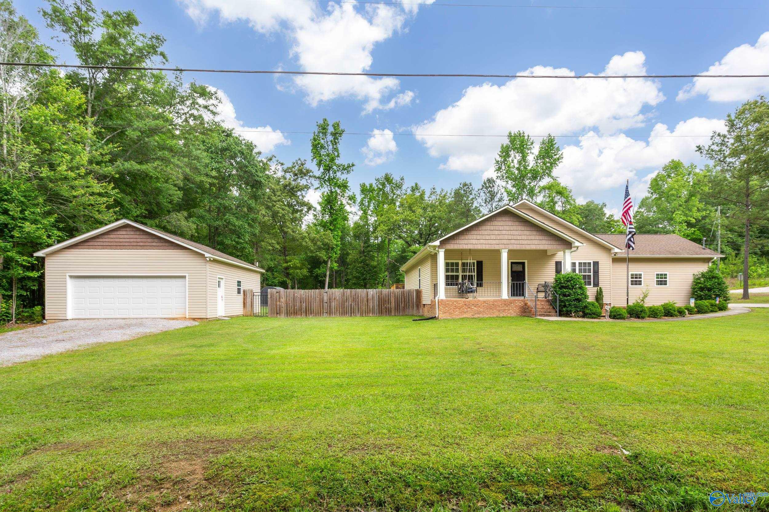 Property Photo: 7110 New Bethel Road AL 35903