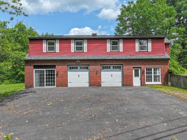 Property Photo:  7 Pond Road  NH 03038 