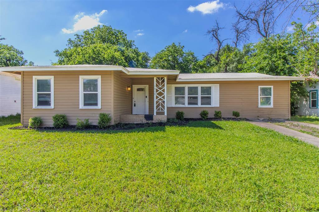 Property Photo: 1610 Florence Street TX 76010